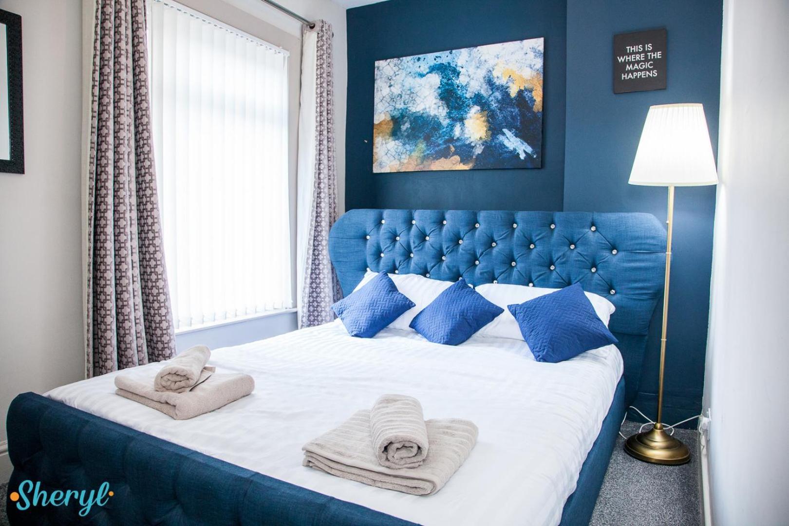 Apartment Grandeur By Sheryl - Close To Center, Anfield Stadium And Airport With Free Business Super Fast Fibre Broadband
